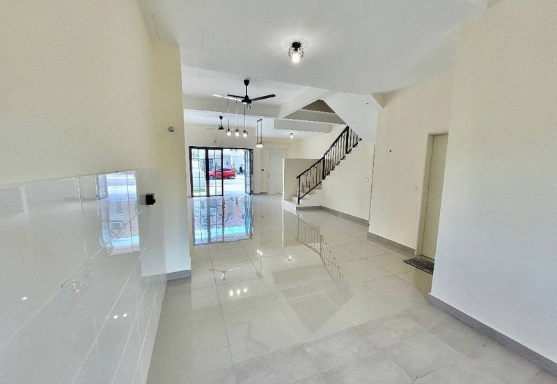 Monet Springtime @ Sunsuria City