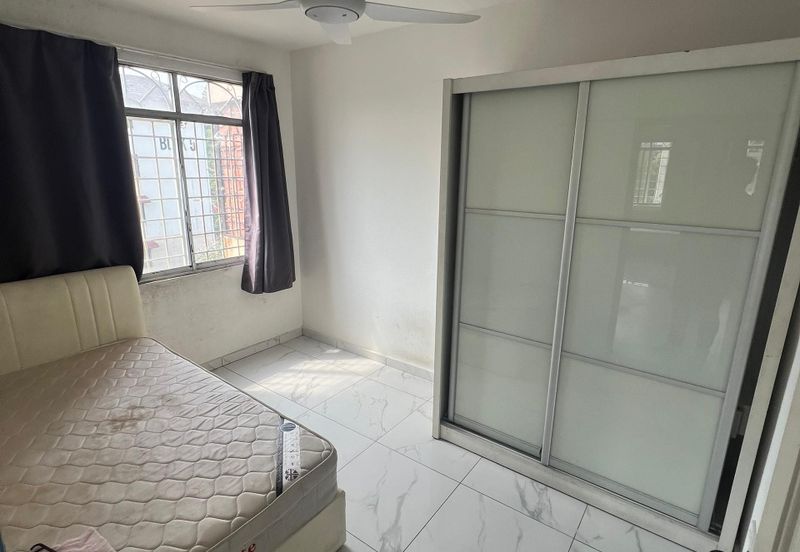Apartment Daisy, Taman Subang Perdana