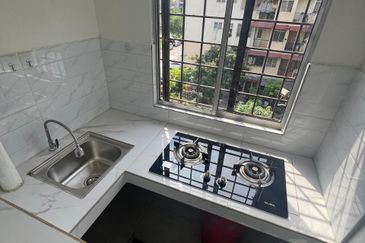 Apartment Daisy, Taman Subang Perdana