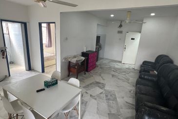 Apartment Daisy, Taman Subang Perdana