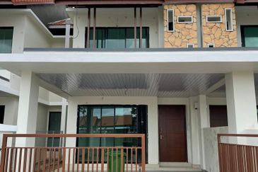 2 Storey Lake view West Kepala Batas Penang