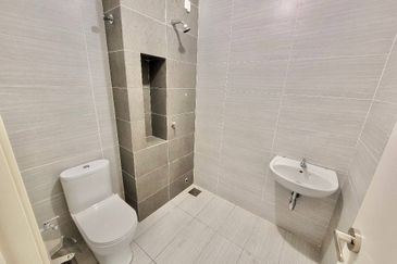 FREEHOLD 2 Storey Monet Springtime, Sunsuria City, Kota Warisan, Sepang FOR SALE 