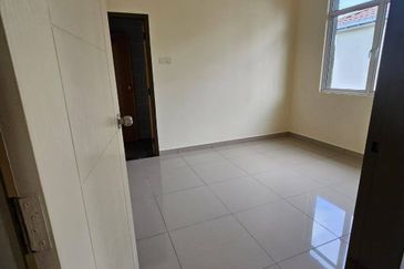 FREEHOLD Jalil Damai Apartment Bukit Jalil Kuala Lumpur FOR SALE