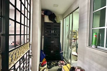 RENOVATED Double Storey Jalan Bunga Tanjung Taman Muda Ampang FOR SALE