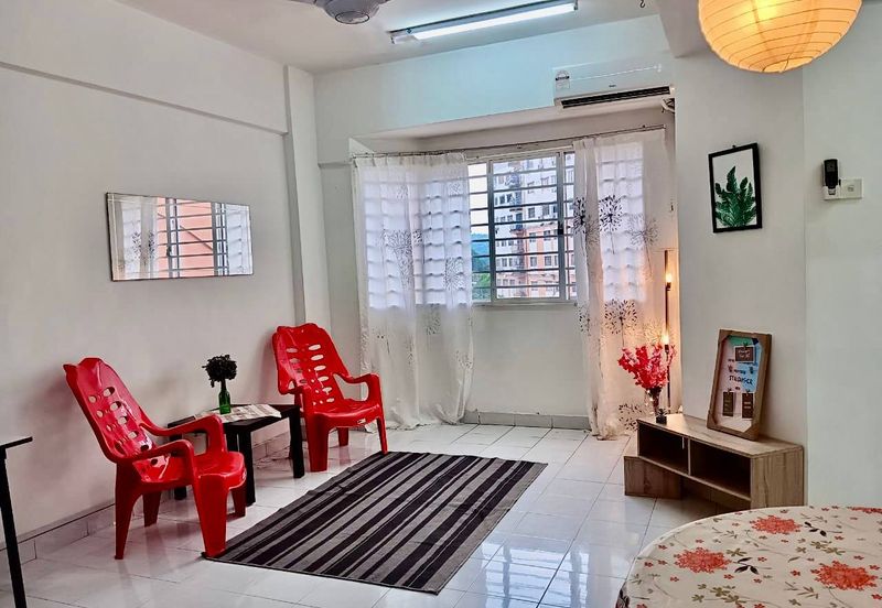 FREEHOLD Sri Hijau Condo, Jalan Permaisuri 1/6, Bandar Mahkota Cheras Selangor FOR SALE