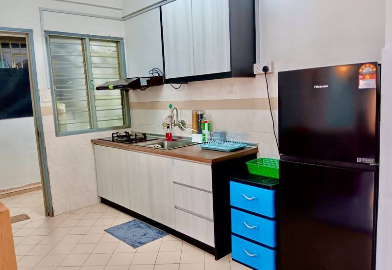 FREEHOLD Sri Hijau Condo, Jalan Permaisuri 1/6, Bandar Mahkota Cheras Selangor FOR SALE