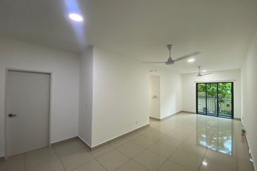 M Adora @ Wangsa Melawati