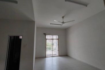 Kampung Teluk Kumbar