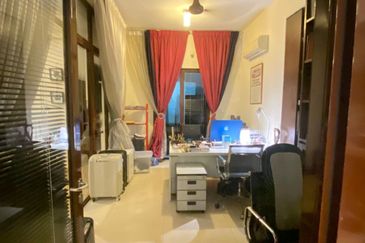 Jalan Tiang Seri U8/73A