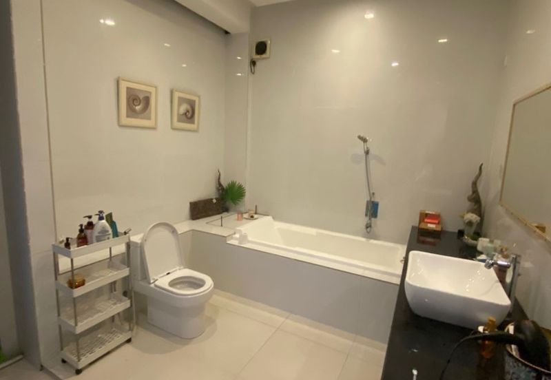 Jalan Tiang Seri U8/73A