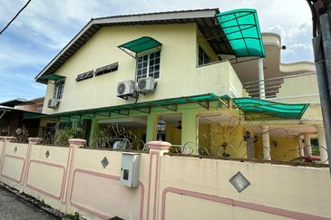 Jalan Pantai Jerjak 1