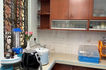 Jalan Pantai Jerjak 1