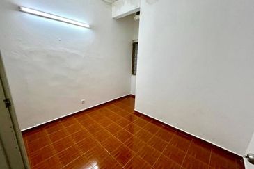 Putri Apartment