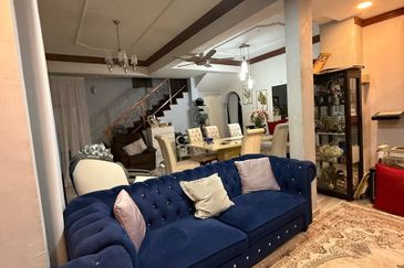 2 STOREY SEMI D , CORNER LOT , BANDAR TASIK PUTERI RAWANG 