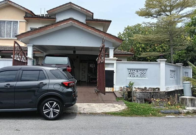 2 STOREY SEMI D , CORNER LOT , BANDAR TASIK PUTERI RAWANG 