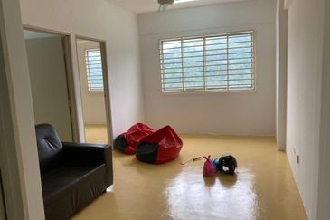 TAMAN RIA APARTMENT , BAYAN LEPAS , PENANG 