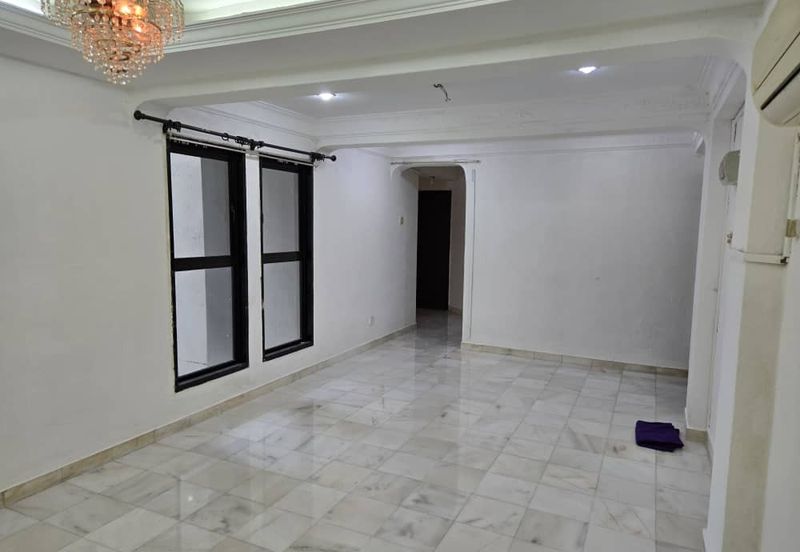 REPAINTED -FLAT JALAN TENGAH , BAYAN LEPAS , PENANG 