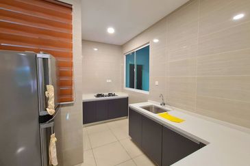 Setia Triangle Persiaran Kelicap