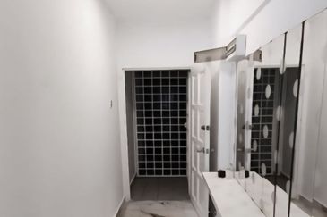 Danau Idaman Condominium