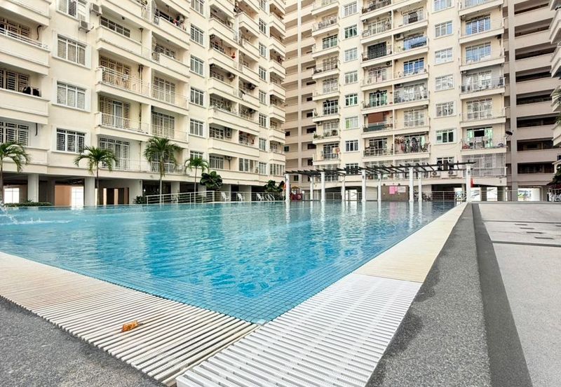 D'Piazza Condominium