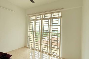 D'Piazza Condominium