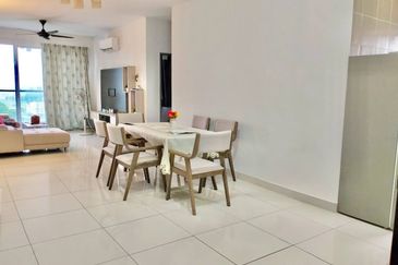 Aurora Residence @ Lake Side City