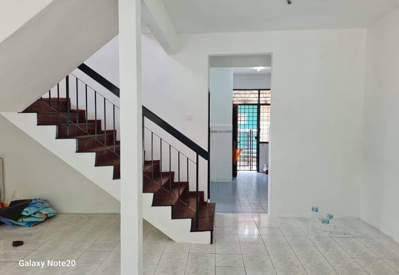 Taman Seroja, Bandar Baru Salak Tinggi