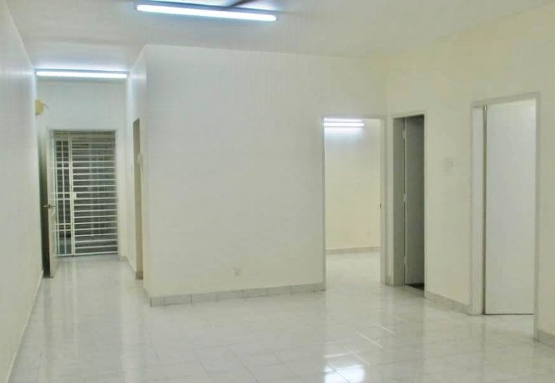 Puteri Bayu Apartment