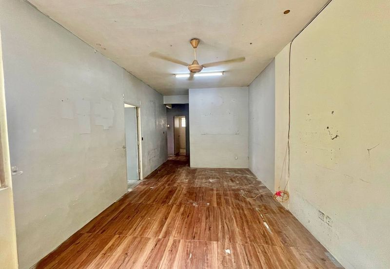 Puchong Utama Court 2