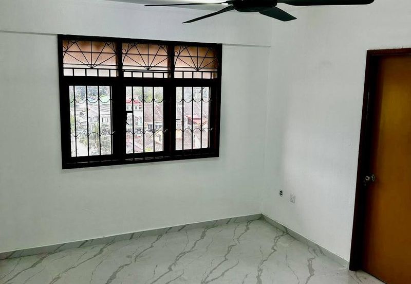 Flat PKNS AU3 (Blok 7 - 15)