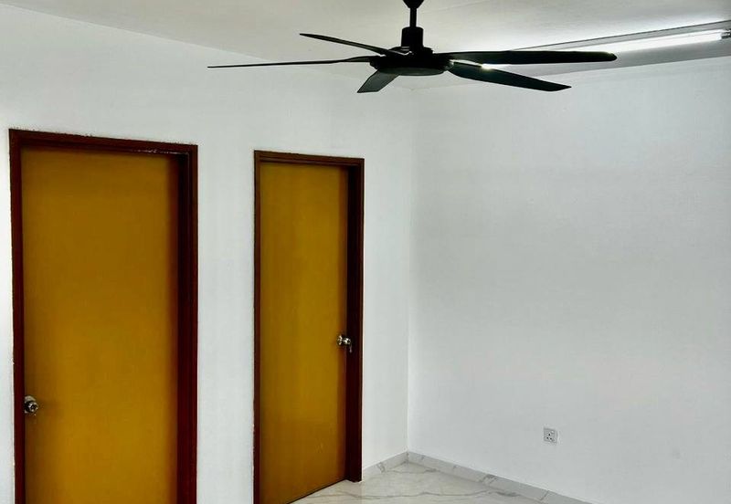 Flat PKNS AU3 (Blok 7 - 15)