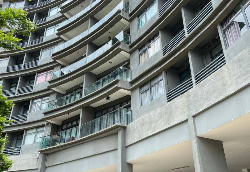 Mirage By The Lake Condominium