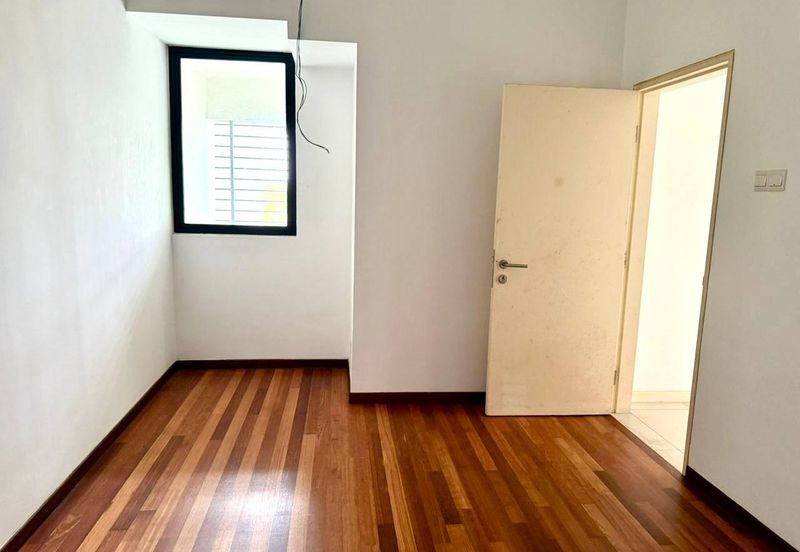 Renai Jelutong Residences