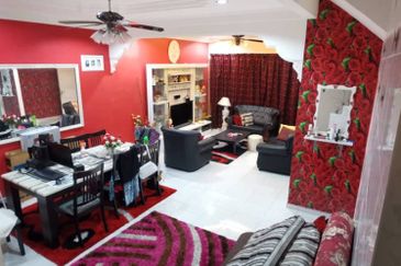 2 Storey House - Puteri Jaya hillpark