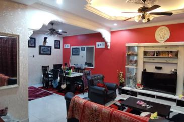 2 Storey House - Puteri Jaya hillpark