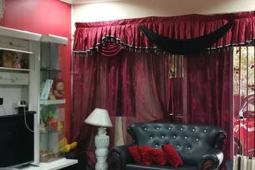 2 Storey House - Puteri Jaya hillpark