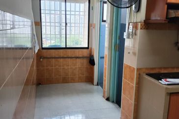 Desaria Sri Merpati Flat