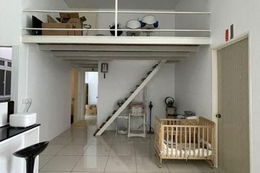 Arasia Perdana (The Clovers)