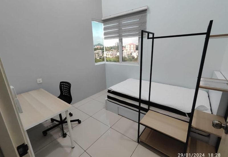 Arasia Perdana (The Clovers)