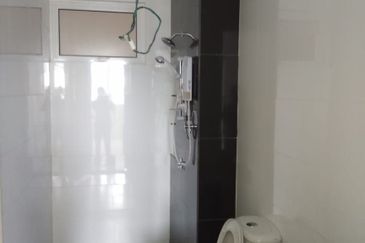 Arasia Perdana (The Clovers)