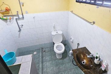 BUNGALOW BUKIT BAYU SUNGAI LALANG