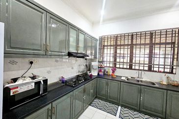 BUNGALOW BUKIT BAYU SUNGAI LALANG