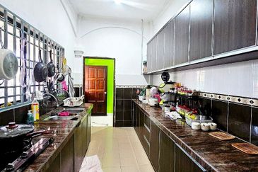 BUNGALOW BUKIT BAYU SUNGAI LALANG