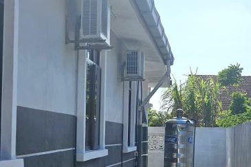 BUNGALOW BUKIT BAYU SUNGAI LALANG