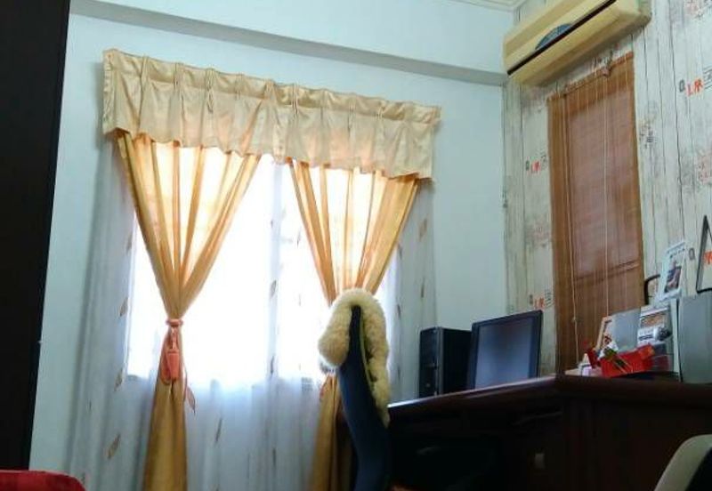 Pangsapuri Jati, Taman Subang Mewah