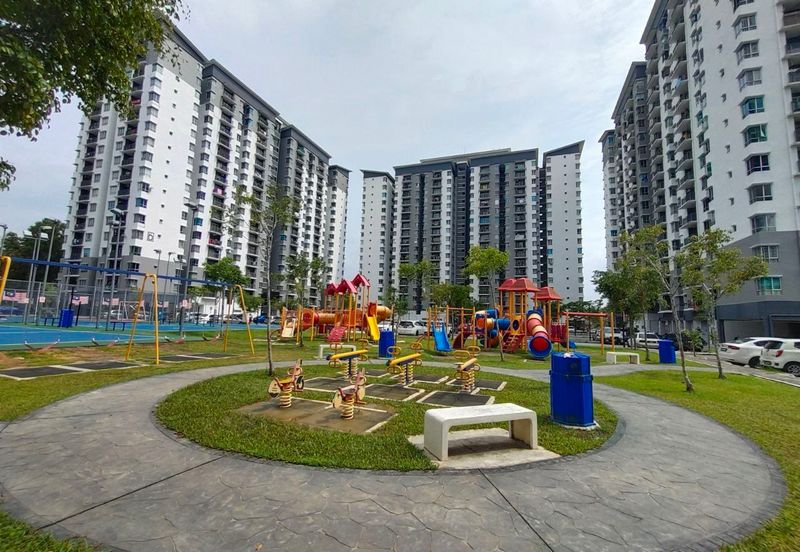 Residensi Laguna Biru 2