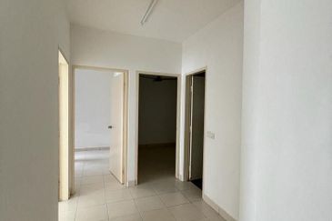 De Bayu Apartment @ Setia Alam