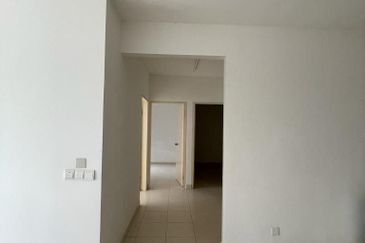 De Bayu Apartment @ Setia Alam