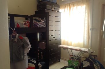 Jalan Pulau Angsa U10/41F