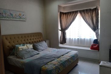 Jalan Pulau Angsa U10/41F